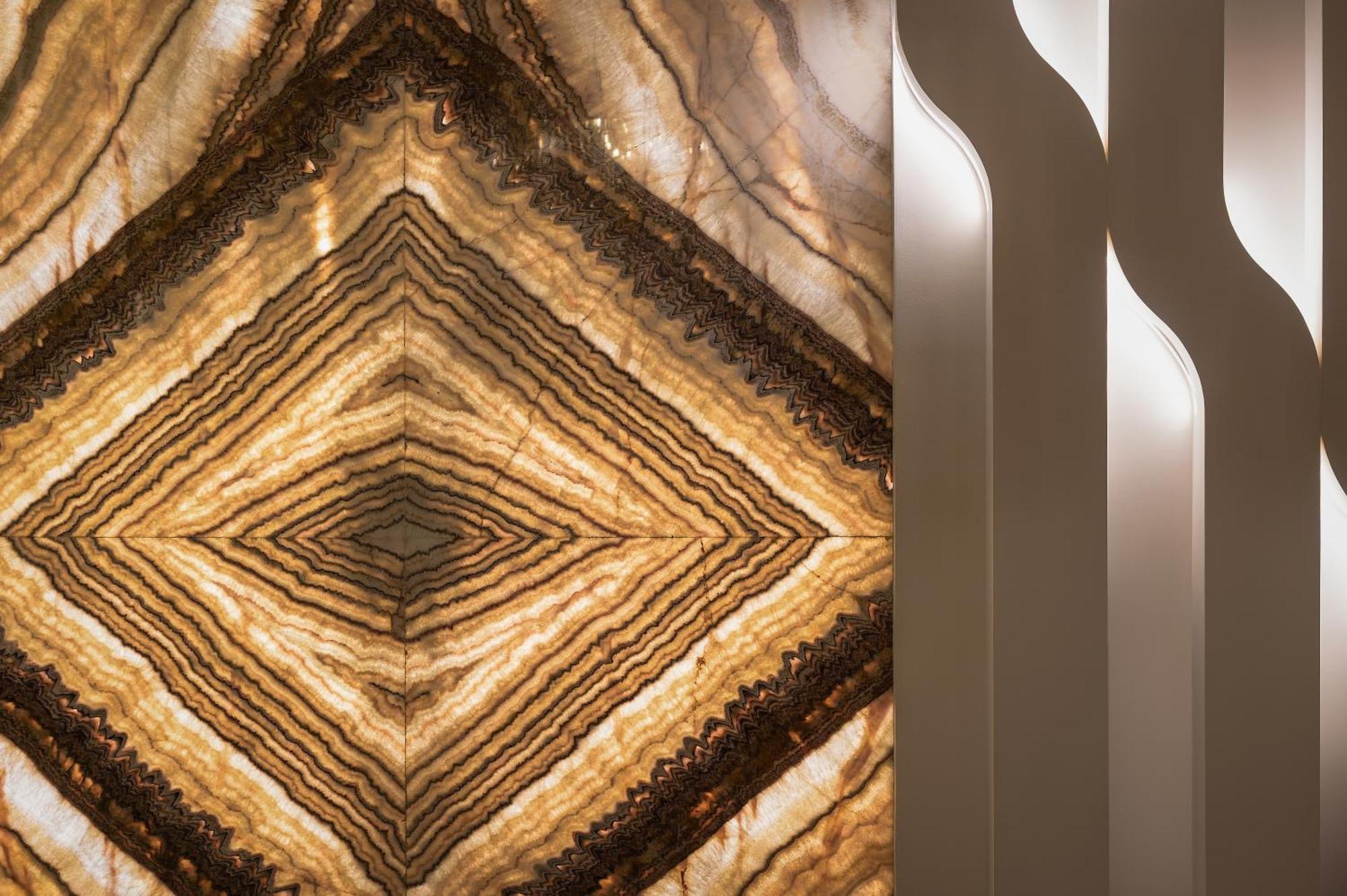Mirage Hotel & Conference Center İskenderiye Dış mekan fotoğraf A backlit onyx panel